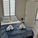 Plein Centre Climatisé Et Spacieux Avec Grande Terrasse Sur Le Toit à Apartamento