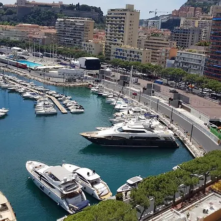 Plein Centre Climatise Et Spacieux Avec Grande Terrasse Sur Le Toit A * Nice