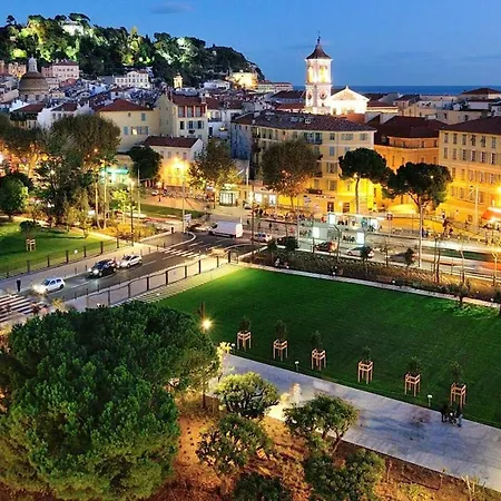 Appartamento Plein Centre Climatisé Et Spacieux Avec Grande Terrasse Sur Le Toit à *