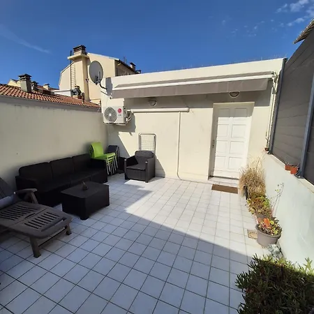 Apartamento Plein Centre Climatisé Et Spacieux Avec Grande Terrasse Sur Le Toit à *