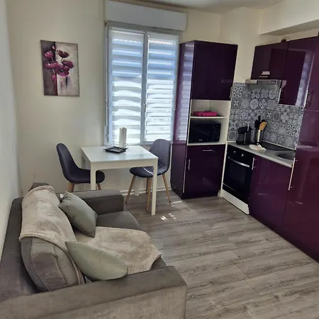 Plein Centre Climatisé Et Spacieux Avec Grande Terrasse Sur Le Toit à Apartamento