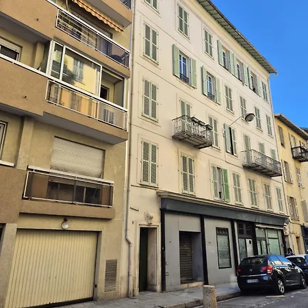 Plein Centre Climatisé Et Spacieux Avec Grande Terrasse Sur Le Toit à Apartamento